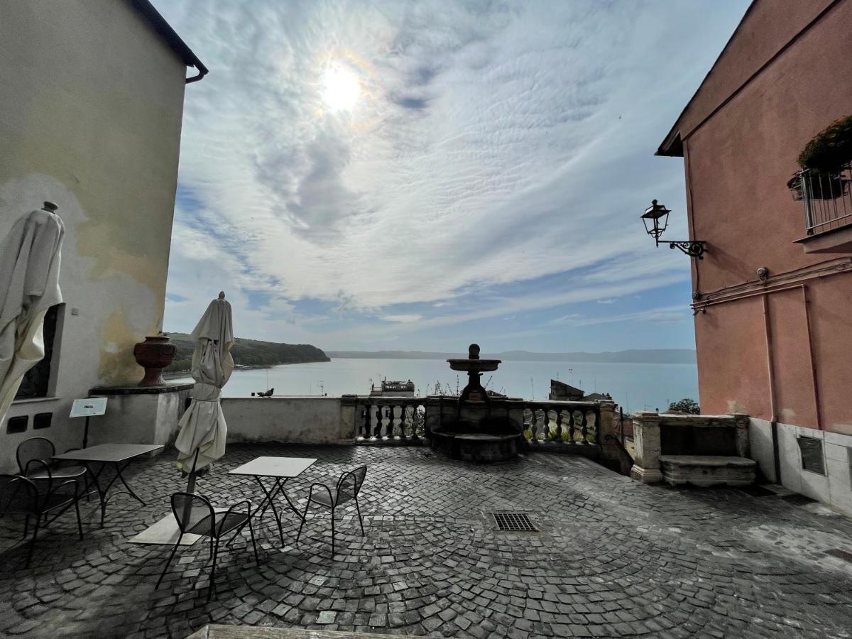 Luminoso Appartamento Sul Lago - Lake Court Anguillara Sabazia Dış mekan fotoğraf