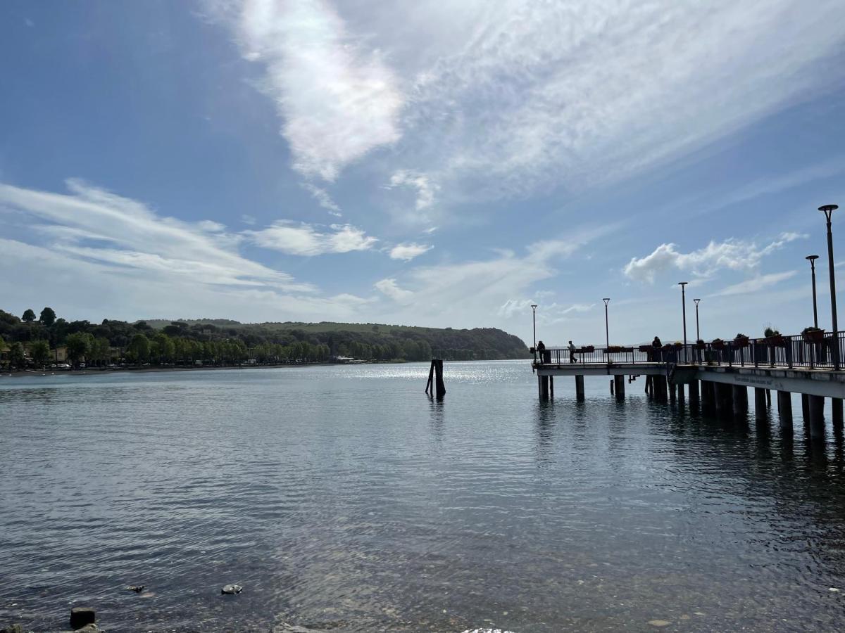 Luminoso Appartamento Sul Lago - Lake Court Anguillara Sabazia Dış mekan fotoğraf